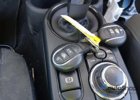 2023 Mini Se Hardtop Cooper from USA, damaged, VIN WMW13DJ08P2S96785